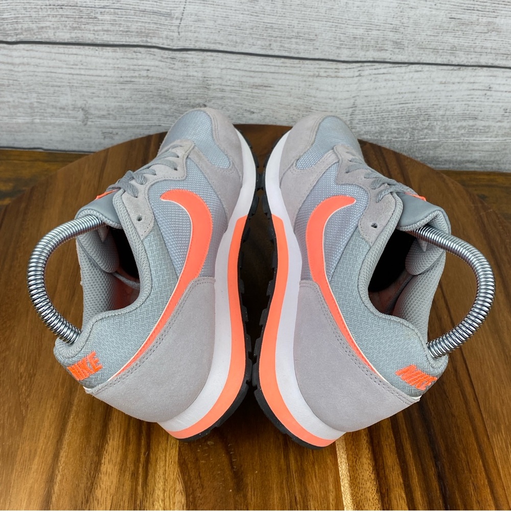 Nike MD Runner 2 Grey Mango Orange Retro Trainer Shoe 749869-087 Women’s Size 7 - Picture 9 of 13